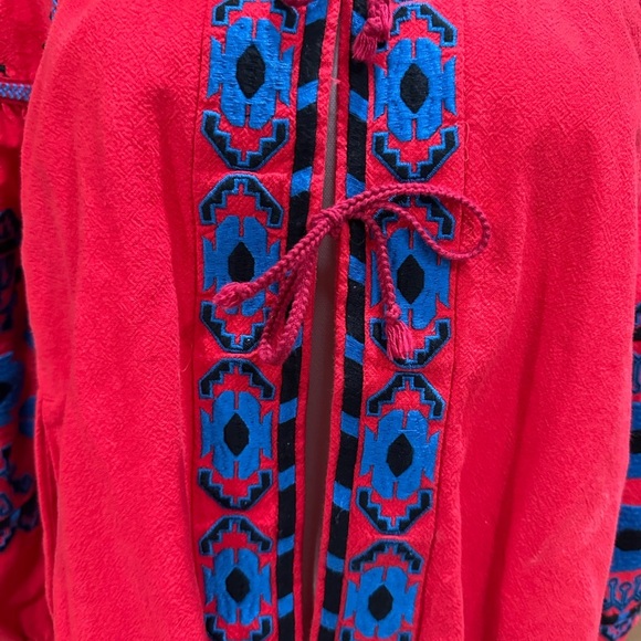 Free People Embroidered Red and Blue tie front Women's Top size small - Picture 4 of 5